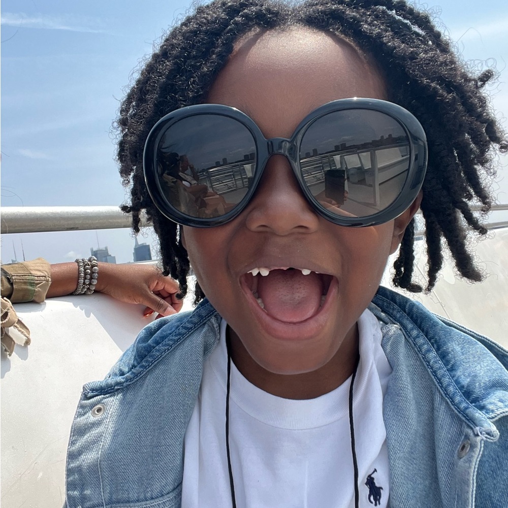 Meet your Posher, Ameisha for Reign’s World